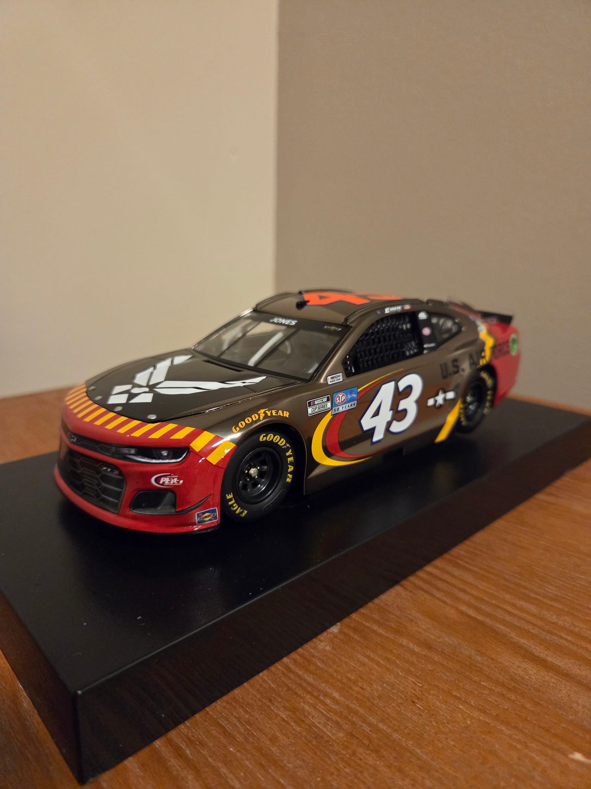 Erik Jones
